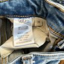 Vervet Distressed Jeans Photo 4