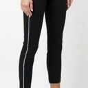 Spanx NWT  The Perfect Pant Ankle Piped Skinny Classic Black Size Medium Petite Photo 0