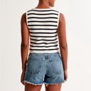 Abercrombie & Fitch  High Rise 4" Mom Jean Shorts 29/8 Photo 1