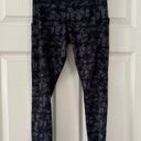 CRZ Yoga Woman’s Black Patterned Workout Leggings - Size Small Photo 0