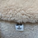 Uniqlo Fuzzy Sherpa Jacket Photo 1