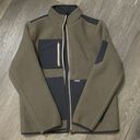 FIGS On-shift Sherpa Jacket Photo 1