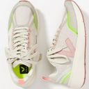 VEJA Tennis Shoes Photo 0