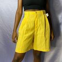 Bermuda Vintage 90s High waisted yellow  shorts Photo 0