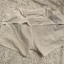 Lululemon White 2.5” Speed Up Shorts Size 4 Photo 1