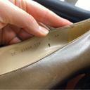 Salvatore Ferragamo  Italy Womens Pump Size 6 AA Brown Beige Leather metallic Photo 6