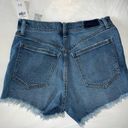 Abercrombie & Fitch Abercrombie The Mom Short High Rise Photo 2