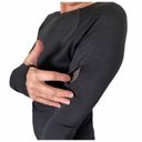 Athleta  Sports Top Black Body Hugging Long Sleeve Many Pockets & Thumb Holes Photo 4