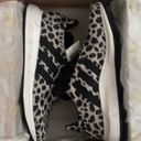 Adidas Swift Run Leopard-Print Shoe, Size: 7.5 Photo 3