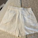 White linen shorts Size 8 Photo 2