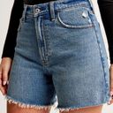 Abercrombie & Fitch  The Dad Short High Rise Curve Love Women’s Size 29 8 Denim Photo 4