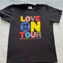 Harry Styles love on tour shirt size medium Photo 0