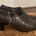 Brighton  Mantilla Rhythm Pewter Laser Cut Leather Booties/Ankle Boots Size 9 Photo 2