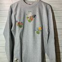 Hanes Vintage  All-seasons medium sweater crochet flowers length 28 pit to pit 22 Photo 0