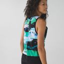 Lululemon  Vent It Tank Sz 6 Photo 3