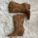 Cute Cowgirl embroidered mid calf boots, size 6 Brown Photo 1