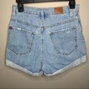 Urban Outfitters  BDG mom high rise cuffed light denim shorts women's size 25 Photo 3