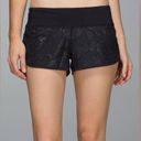 Lululemon  Speed Short 2.5” Photo 0