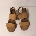 Toms  beige leather ankle strap block heel sandal size 9 Photo 2