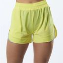 Alphalete  Woman’s Infinity Stride Short W/ Liner - Citrus Slice , Size Medium Photo 0