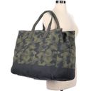 Rothy's NWoT Rothy’s The Weekender in Olive Camo Large Duffle w/ Strap Dust & Wash Bag Photo 4