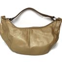 HOBO international slouch 90s style gold shoulderbag. Photo 11