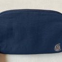 Lululemon Everywhere Belt Bag 1L - True Navy Photo 0