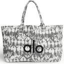 Alo Yoga  Gym Bag/Large Shopper Tote Grey Tiedye Photo 0