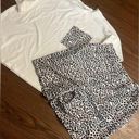 Women’s shirt and shorts set White Size XL Photo 0