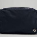 Lululemon Everywhere Belt Bag 1L True Navy Photo 0