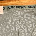 Nike NWT  Pro Leggings & Matching Sports Bra SZ Medium Photo 3