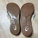 Olukai  Kaekae Women's Thong Sandals Beige Ivory Leather Flip-Flop Sz 10 EU 40 Photo 4