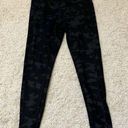 Danskin  camo leggings size large Photo 0