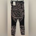 DKNY  NWT High Rise Leggings. LATH023 Photo 3