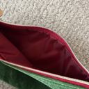 Ipsy  green makeup bag Photo 1