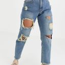 Missguided riot mom jeans with distressed rips in blue Photo 2