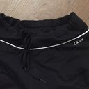 Lorna Jane  black workout shorts Photo 4