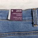 Gloria Vanderbilt  Women Amanda Denim Short Skimmer Classic Rise Photo 8