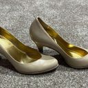 Tahari  women shoes pumps heels size 8 Photo 1