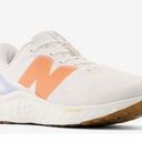 New Balance  Fresh Foam Arishi V4 Running Shoe - Women's Size 8 in Orange/white Photo 0