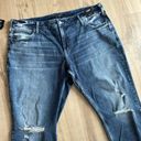 Silver Jeans NWT  Boyfriend Mid Rise Jeans Sz 20 Dark Wash Distressed Photo 5