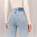 Abercrombie & Fitch  Ultra High Rise 90s Straight Jean Size 28/ 6R W600 NWOT Photo 3