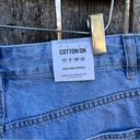 Cotton On NWT  light wash jean shorts Photo 3