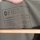 FIGS Catarina one pocket scrub top limited edition moss color vneck size XXLARGE Photo 2