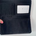 Tommy Hilfiger Wallet Photo 3