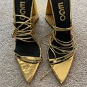EGO NWOT Gold  Heels Photo 4