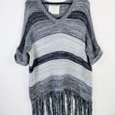 CALIFORNIA MOONRISE Gray‎ Fringe Poncho Sweater Size Large Photo 3