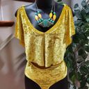 One Piece 7th Avenue Women’s Yellow Solid V-Neck SleeveLess  Bodysuit Size Large Photo 0