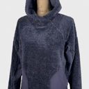 Nike Women's  sherpa fleece pullover warm hoodie sweater size small. Photo 0