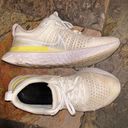 Nike Women’s  Tennis Shoes React Infinity Run Photo 1